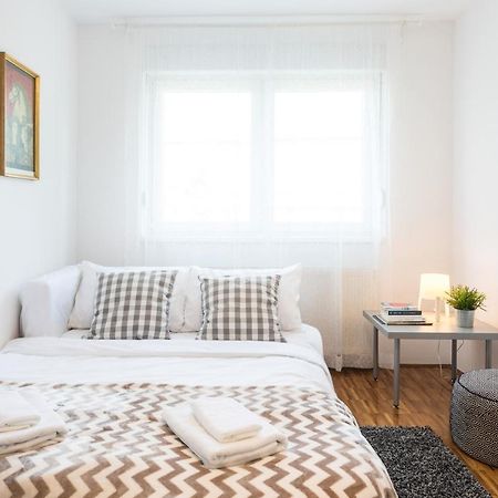 Spacious 2Bdr Apartment - Free Parking Zagreb Exterior photo